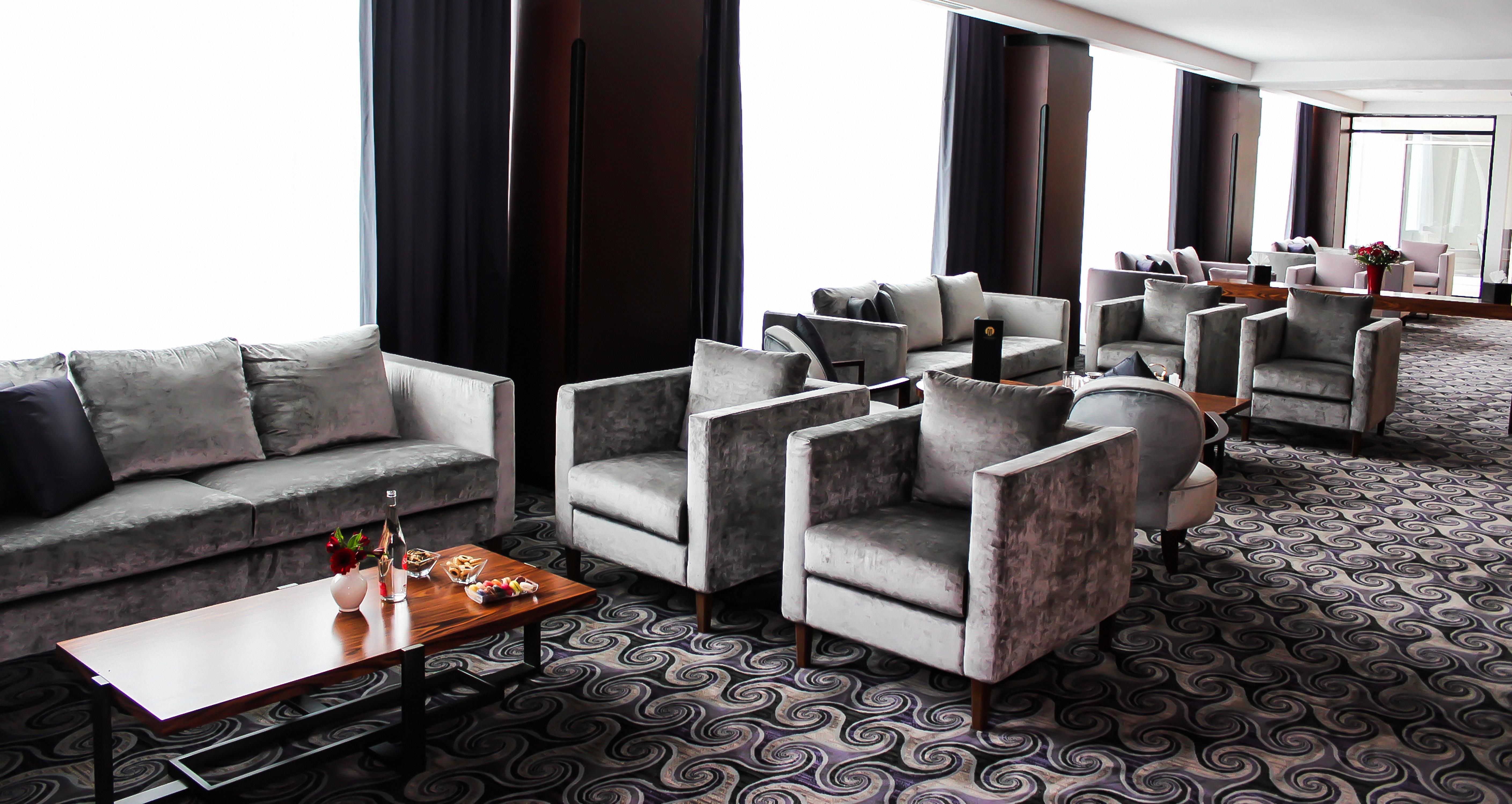 Grand Mogador City Center Casablanca Exteriér fotografie The lounge at the airport