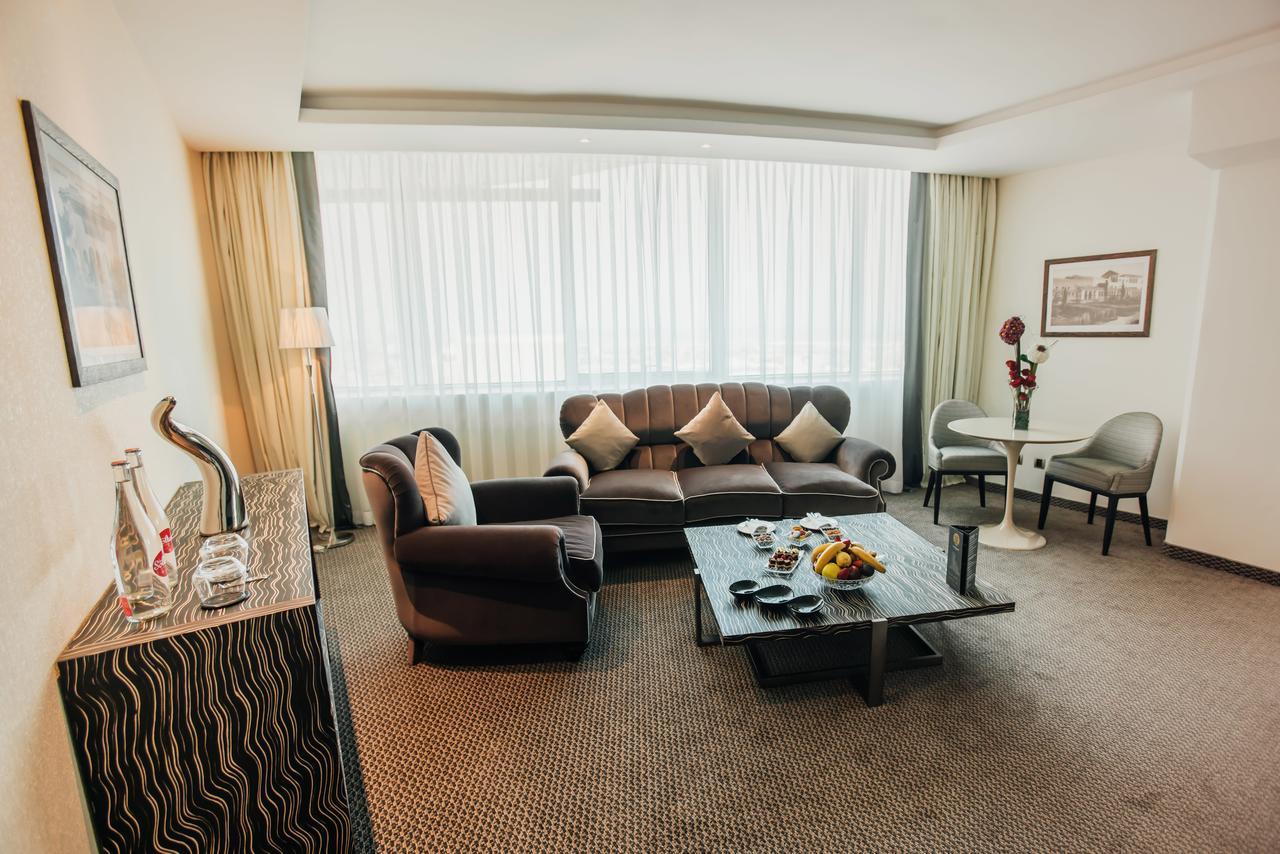 Grand Mogador City Center Casablanca Exteriér fotografie A suite at the hotel