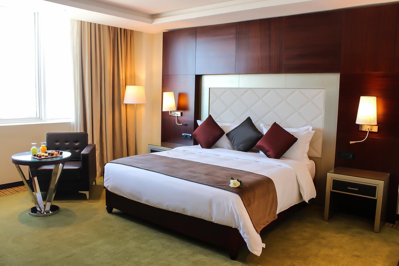 Grand Mogador City Center Casablanca Exteriér fotografie A room at the hotel